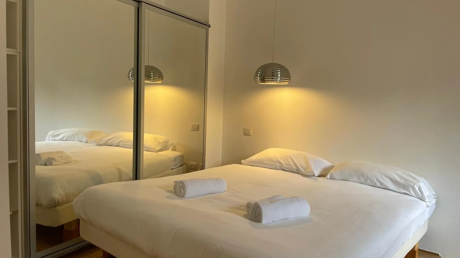 Elegante Bilocale De Angeli - Mirable Pm Apartment Milan Italy